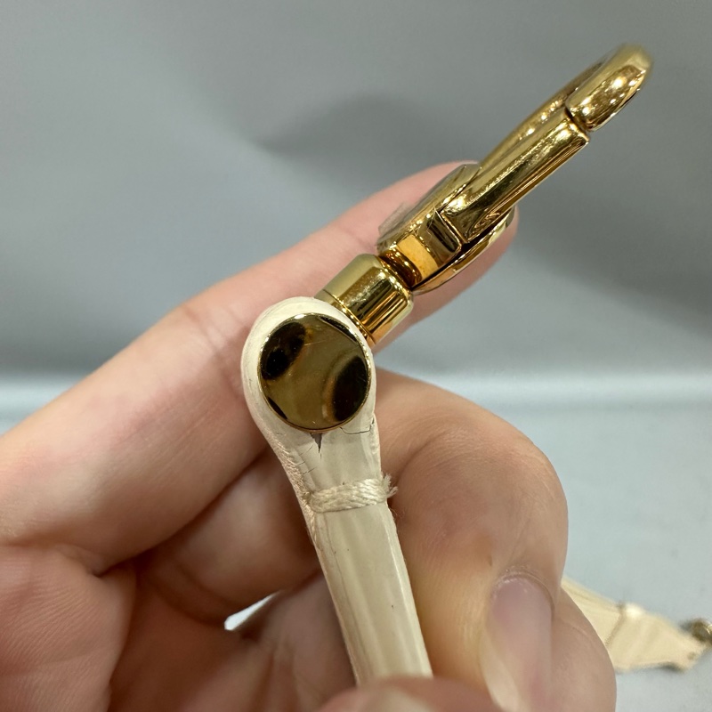 Bvlgari 291089 米白牛皮金鏈舌頭包 斜背包-67