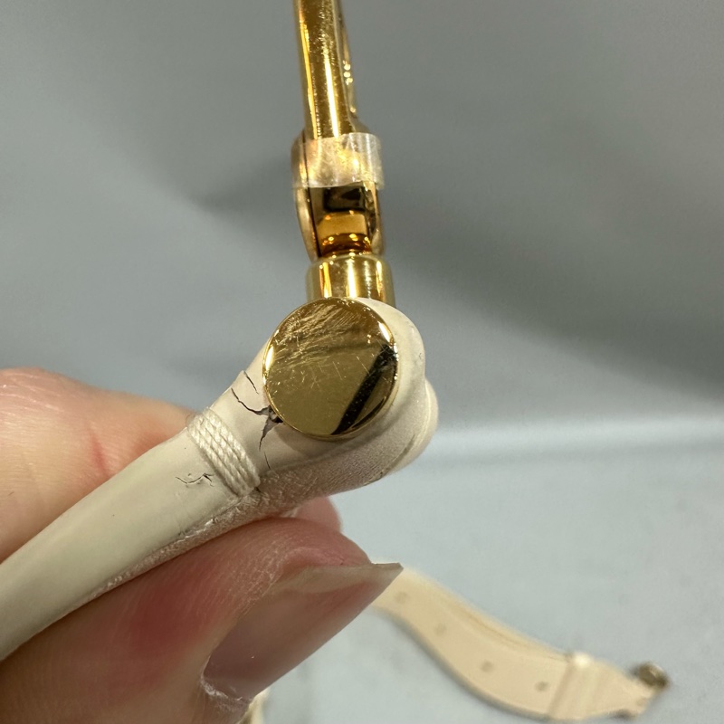 Bvlgari 291089 米白牛皮金鏈舌頭包 斜背包-68