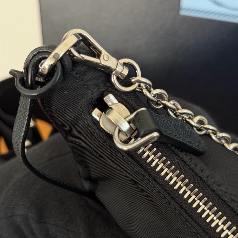 #全新閑置#附盒子 Prada2005三合一 膜未撕-13