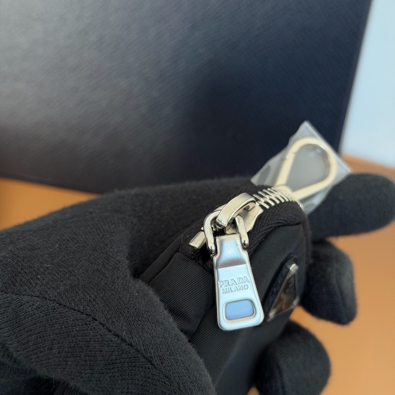 #全新閑置#附盒子 Prada2005三合一 膜未撕-18