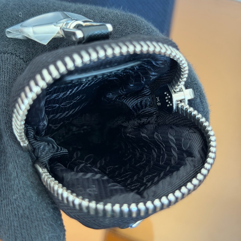 #全新閑置#附盒子 Prada2005三合一 膜未撕-19