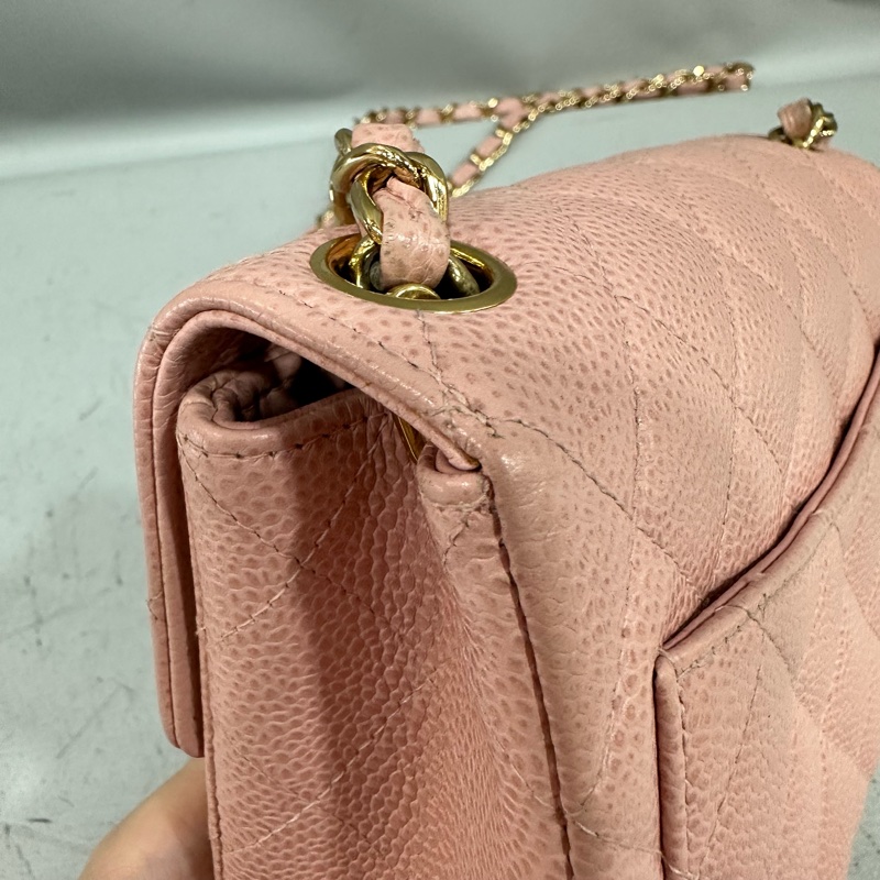 Chanel A01115 粉荔枝皮金釦方胖斜背包 vintage-13