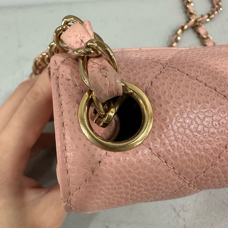 Chanel A01115 粉荔枝皮金釦方胖斜背包 vintage-18