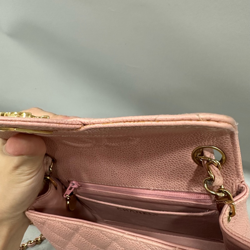 Chanel A01115 粉荔枝皮金釦方胖斜背包 vintage-34