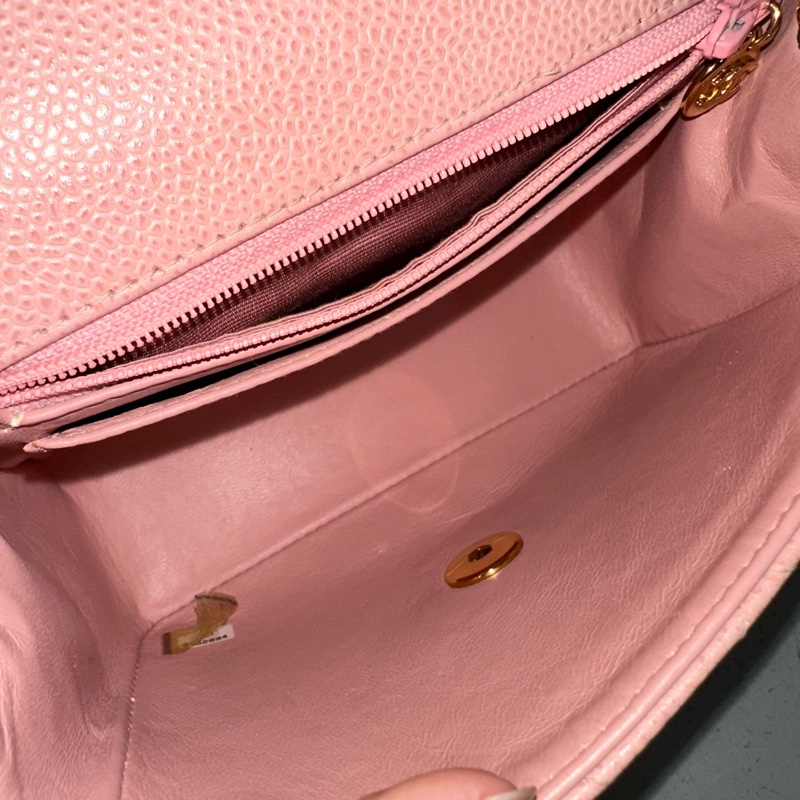 Chanel A01115 粉荔枝皮金釦方胖斜背包 vintage-47