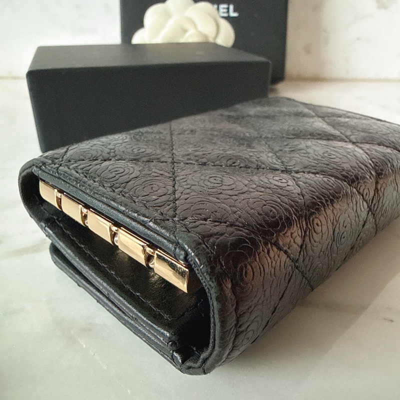 Chanel✨絕版山茶花壓紋鑰匙包-3