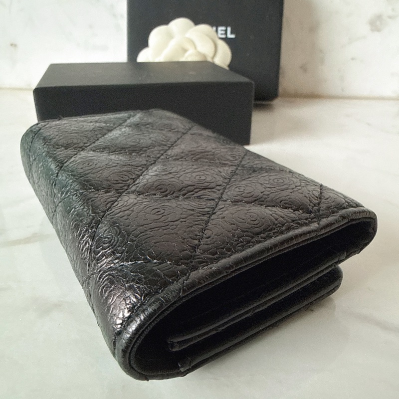 Chanel✨絕版山茶花壓紋鑰匙包-10