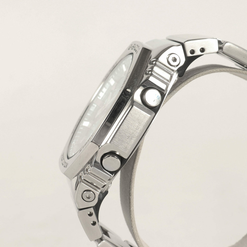 卡西歐 G-SHOCK GM-2110D-2AJF 金屬錶殼腕錶，銀色錶殼搭配淺藍色錶盤，男士款-2