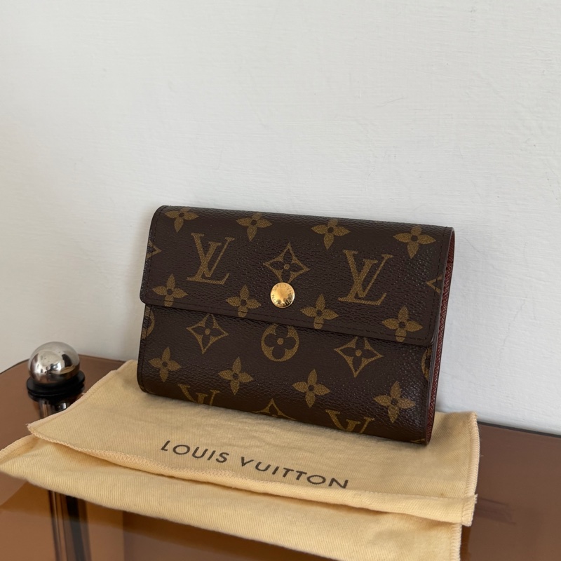 #極新 Louis Vuitton 發財包 中夾-1