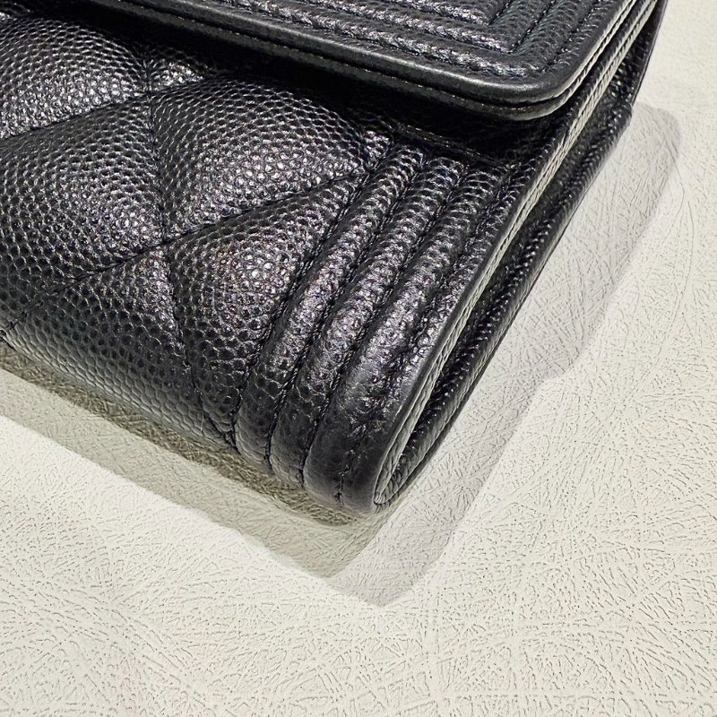 CHANEL - 黑色牛皮銀釦BOY下蓋長夾-6