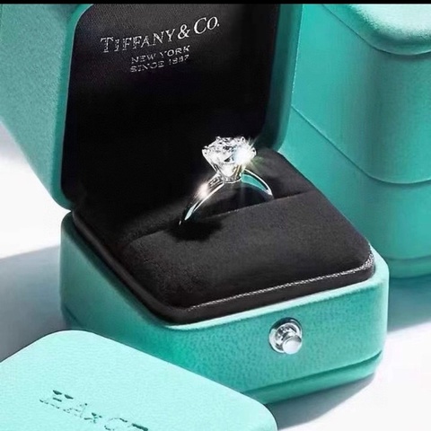 Tiffany 1.18克拉鑽戒 百年經典六爪系列 主鑽1.18克拉 顏色F色 淨度VS2 切工EX 拋光EX對稱VG 無螢光