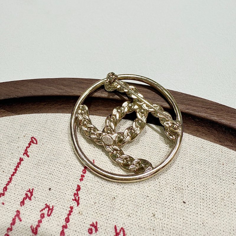 CHANEL - 金色圓形雙C方鑽胸針-4