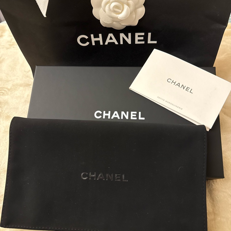 CHANEL 香奈兒經典格紋牛皮黑金長夾-13