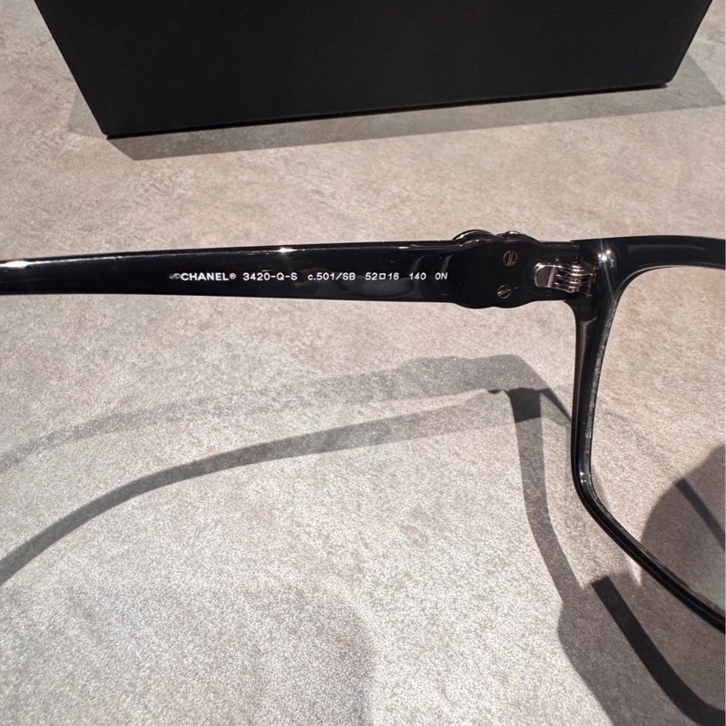 Chanel 香奈兒鏡腳字母logo平光眼鏡 皮穿鏈拼接水鑽特殊限量款-15