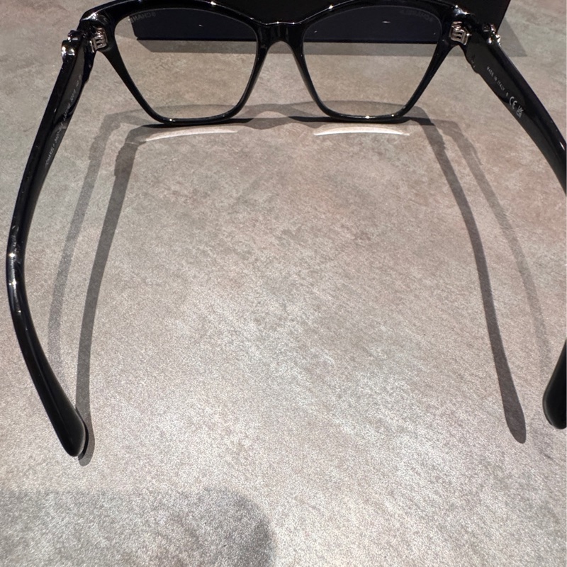 Chanel 香奈兒鏡腳字母logo平光眼鏡 皮穿鏈拼接水鑽特殊限量款-16