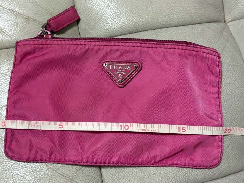 Prada 小袋子-8
