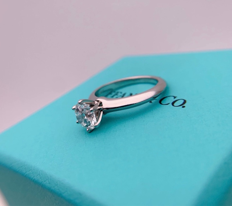 Tiffany蒂芙尼鑽戒 鉑金六爪 1.12克拉、E色、VS2 全套帶票 14年在法國巴黎-1