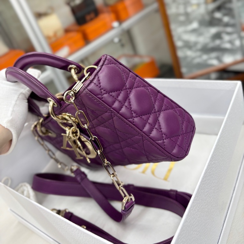 Dior 葡萄紫Djoy中號橫版戴妃 底長約26，23年編碼 附件塵袋、盒-3