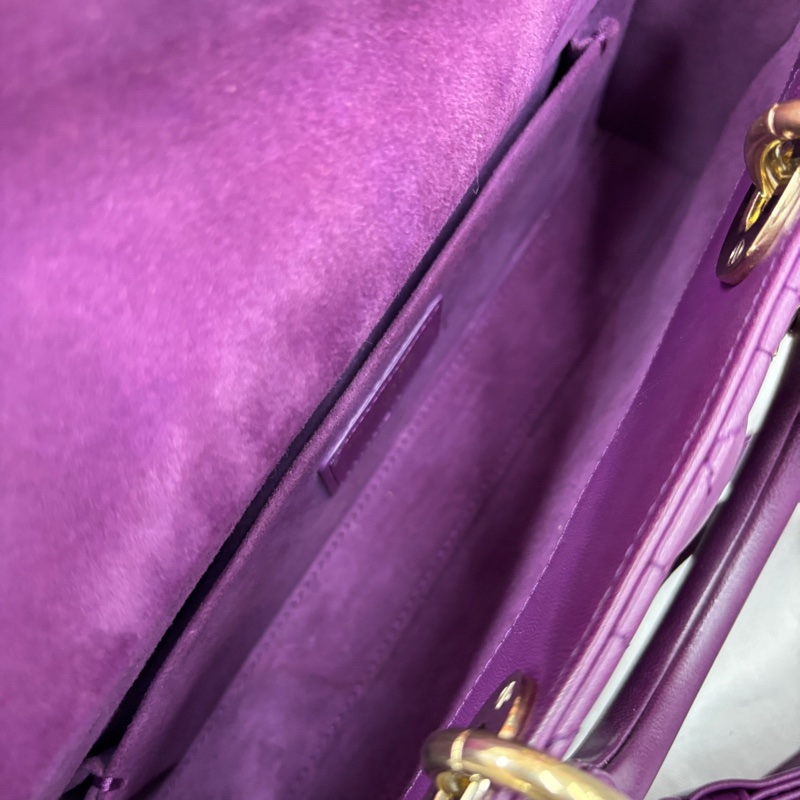 Dior 葡萄紫Djoy中號橫版戴妃 底長約26，23年編碼 附件塵袋、盒-6