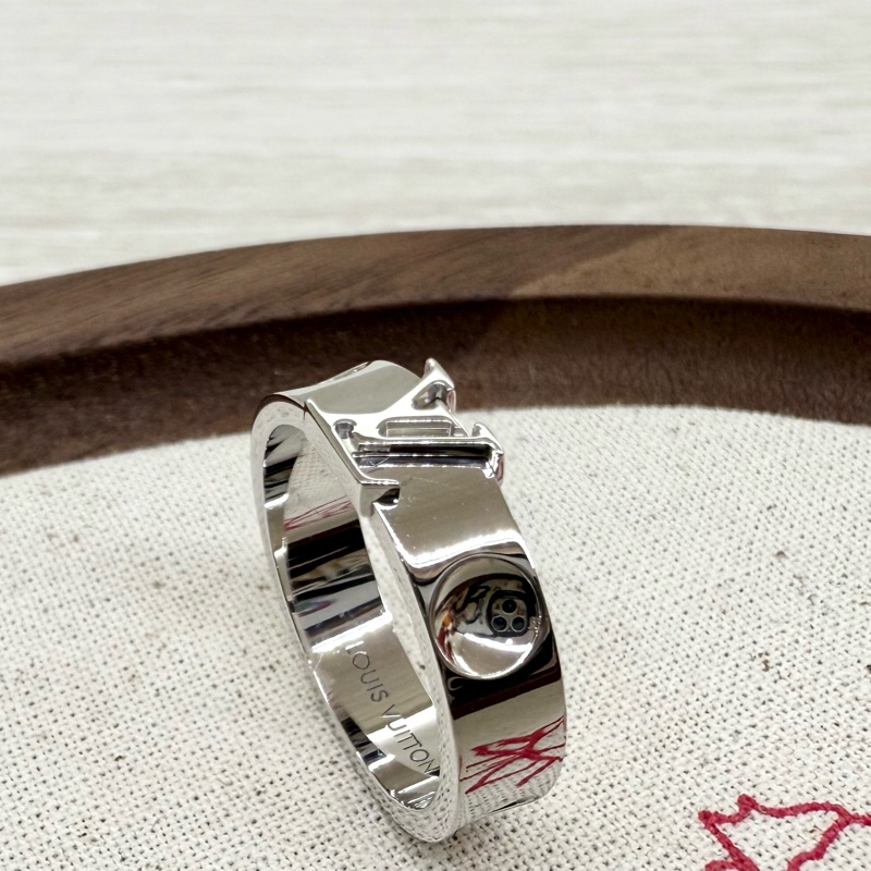 LV白18K金Empreinte戒指Q9K97I-7