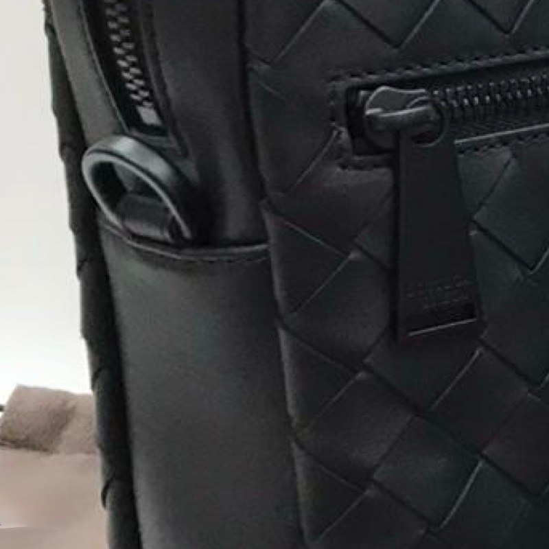 Bottega Veneta business bag-4