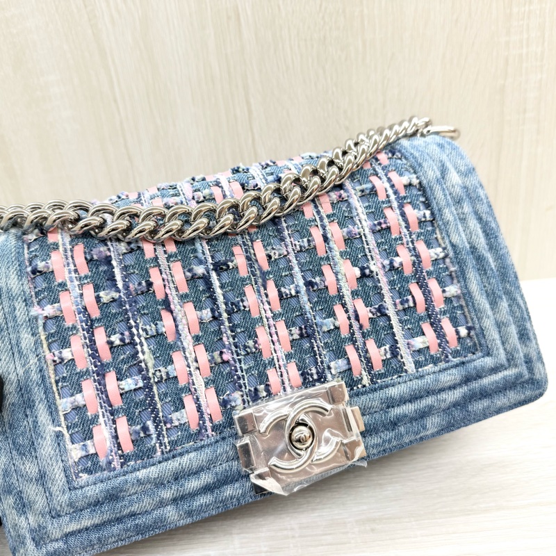 CHANEL牛仔布拼接毛呢編織銀扣BOY25-4