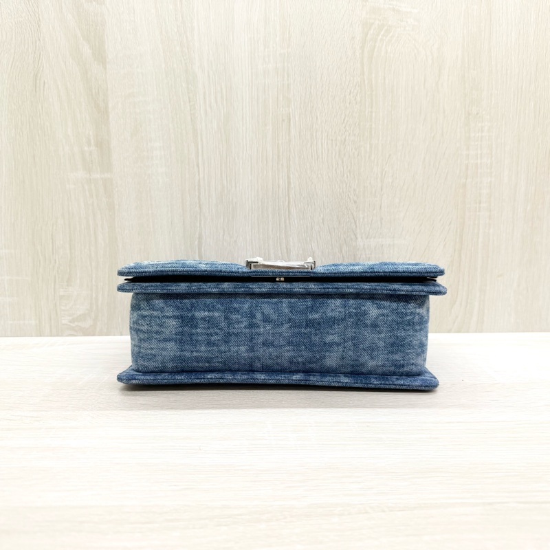 CHANEL牛仔布拼接毛呢編織銀扣BOY25-5