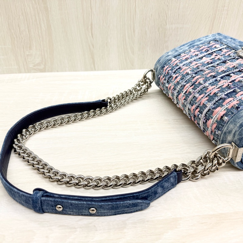 CHANEL牛仔布拼接毛呢編織銀扣BOY25-9