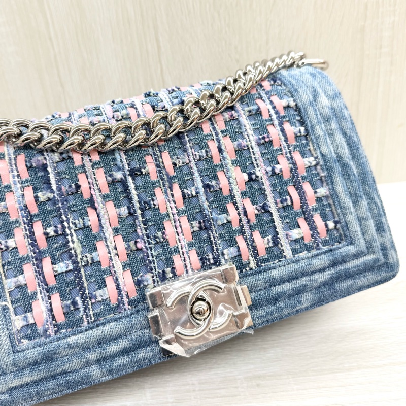 CHANEL牛仔布拼接毛呢編織銀扣BOY25-12