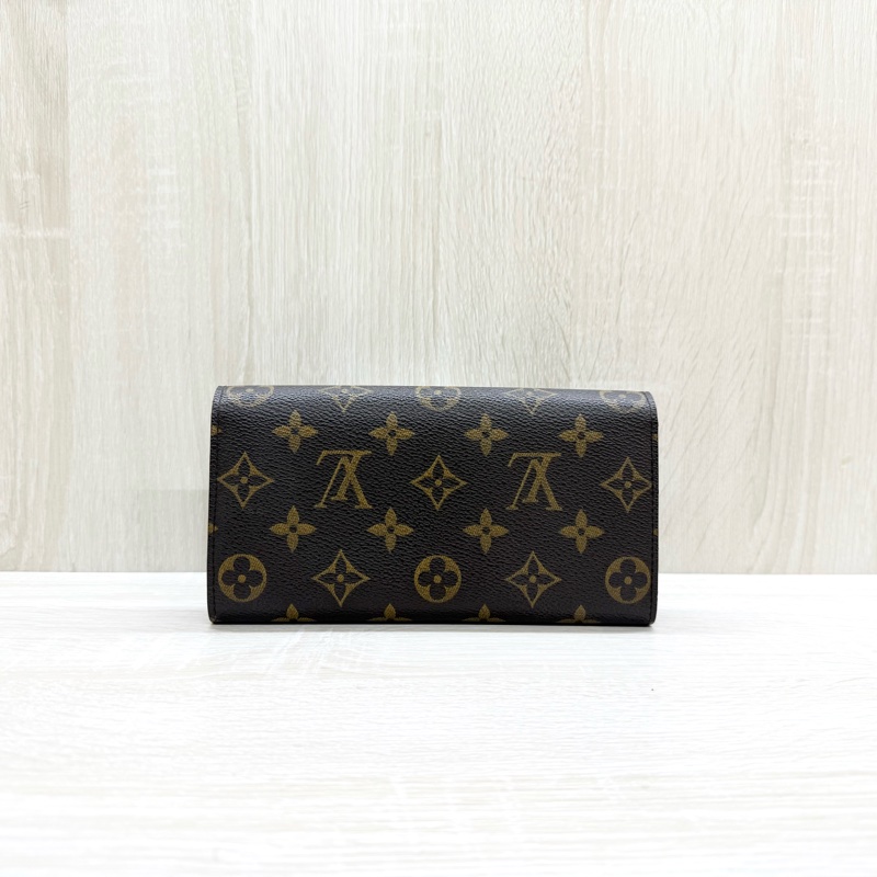 LV原花金釦10卡下蓋發財長夾-1