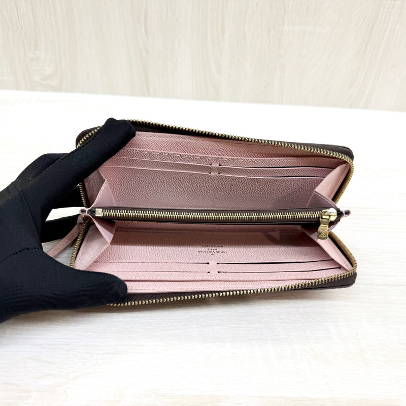 LV原花拼粉色內裡Clemence窄版ㄇ拉長夾M61298-5