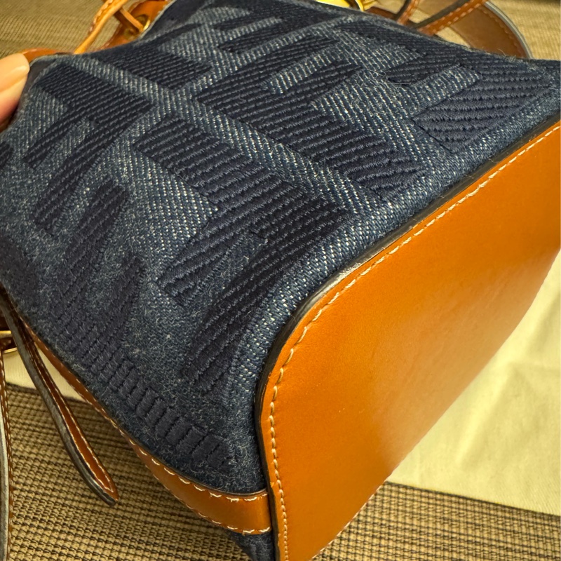 FENDI 牛仔拼皮 迷你小水桶-7