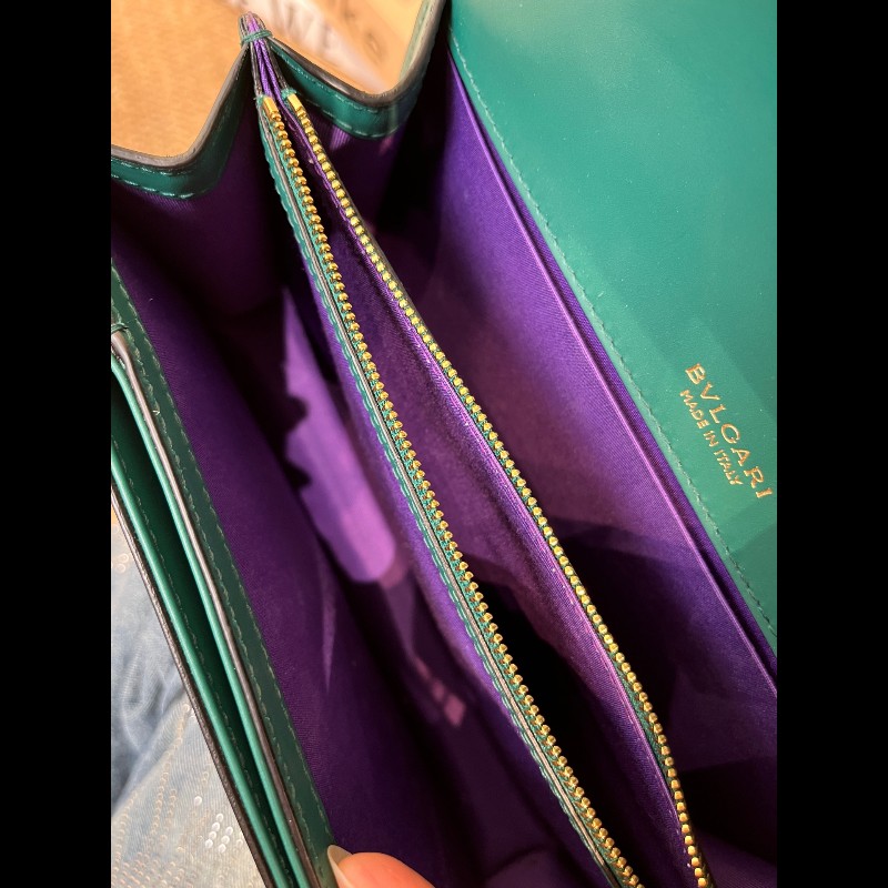 BVLGARI Serpenti Forever 經典蛇首搭扣鏈條肩帶 25cm 小牛皮 綠色-15