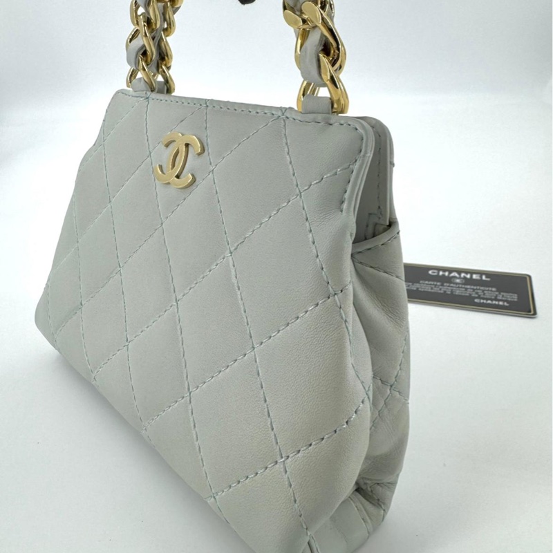 Chanel 2004 Lambskin Light Blue Quilted Chain Top Handle CC Handbag with Gold Hardware-3