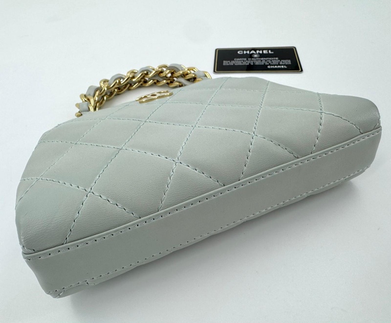 Chanel 2004 Lambskin Light Blue Quilted Chain Top Handle CC Handbag with Gold Hardware-6