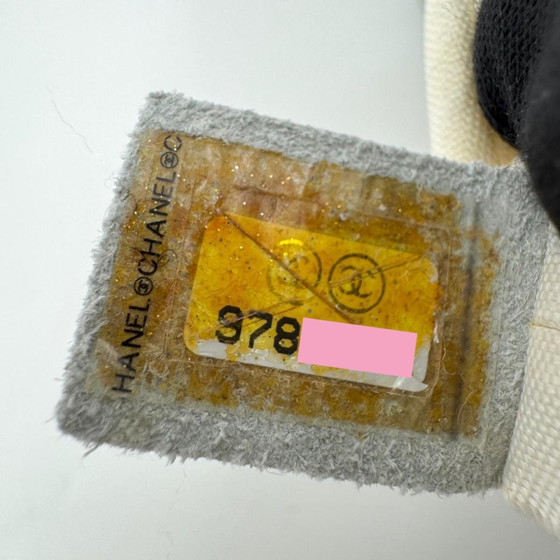 Chanel 2004 Lambskin Light Blue Quilted Chain Top Handle CC Handbag with Gold Hardware-16