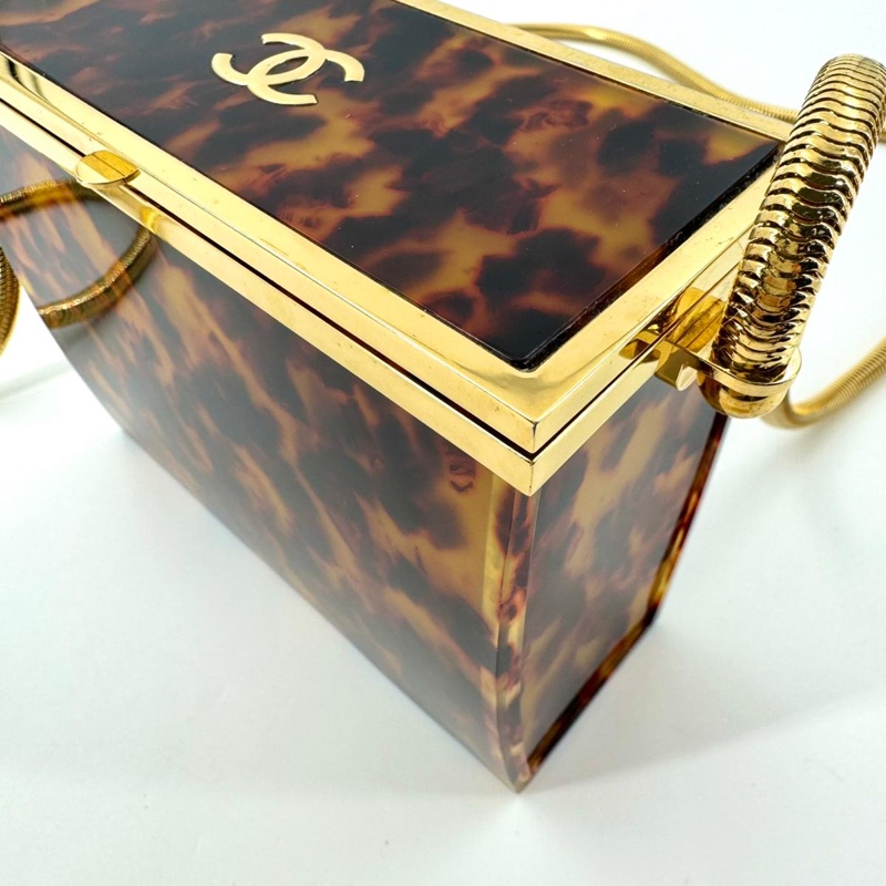 Chanel Vintage 97P Tortoiseshell Plexiglass CC Evening Box Bag with 24k Gold-plated Snake Chain-4