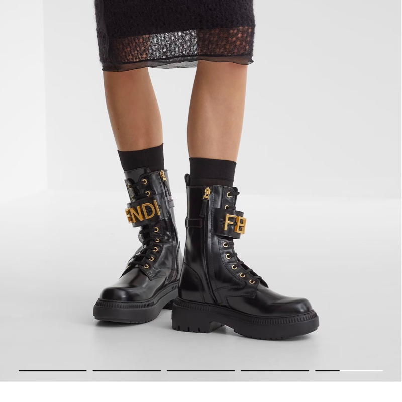 Fendi金色Logo綁帶中筒靴-購於微風信義Fendi-36號-4