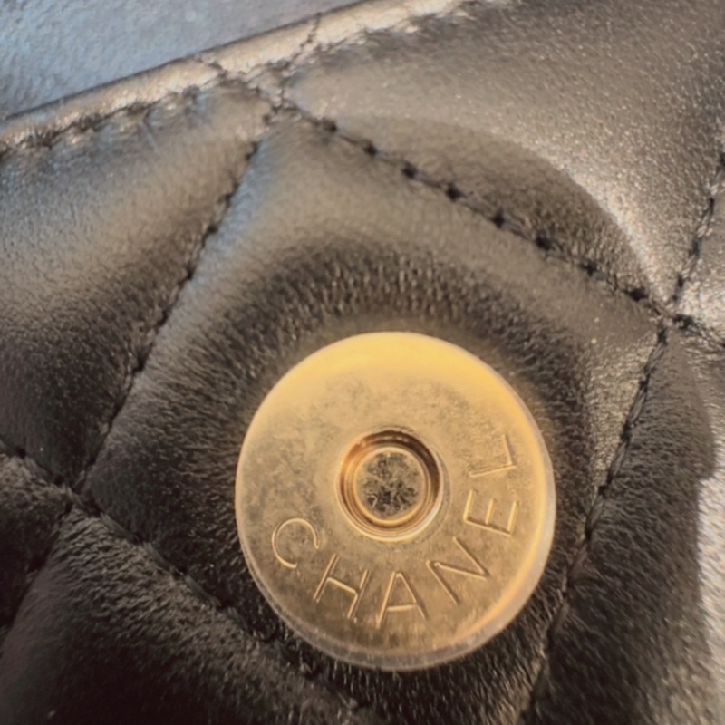 #chanel 香奈兒 woc 字母珍珠手把 黑金 晶片款-10