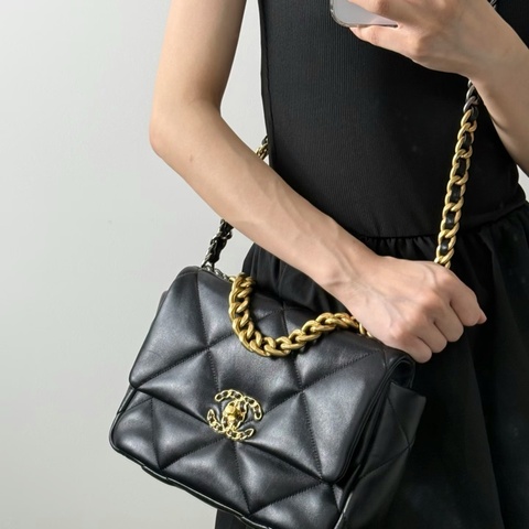✨Chanel 19bag小號 黑金羊皮 晶片款 有購證 99新🖤