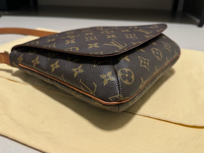 Louis Vuitton LV王菲包/LV Vintage/LV豎款王菲包/LV直版王菲包/路易威登/LV肩背包/LV斜背包/LV中古包-18