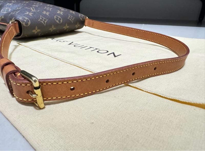 Louis Vuitton LV王菲包/LV Vintage/LV豎款王菲包/LV直版王菲包/路易威登/LV肩背包/LV斜背包/LV中古包-33