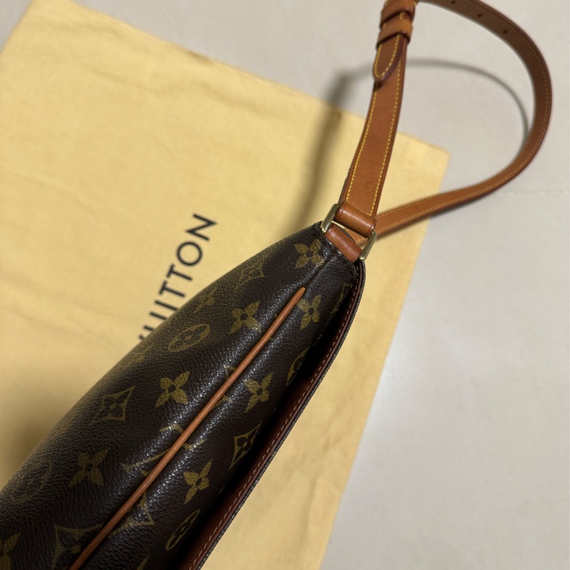 Louis Vuitton LV王菲包/LV Vintage/LV豎款王菲包/LV直版王菲包/路易威登/LV肩背包/LV斜背包/LV中古包-37