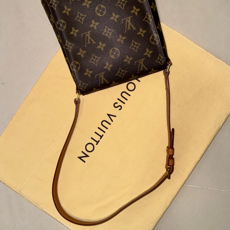 Louis Vuitton LV王菲包/LV Vintage/LV豎款王菲包/LV直版王菲包/路易威登/LV肩背包/LV斜背包/LV中古包-39