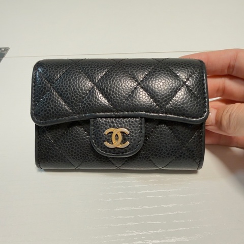 CHANEL 魚子醬皮革 銀色logo 單層卡包