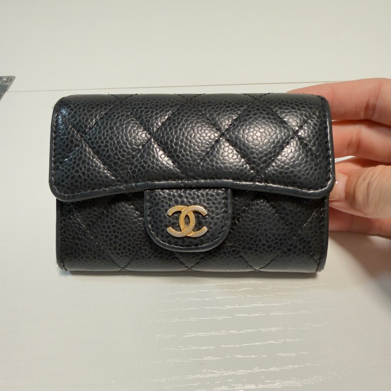 CHANEL 魚子醬皮革 銀色logo 單層卡包-0