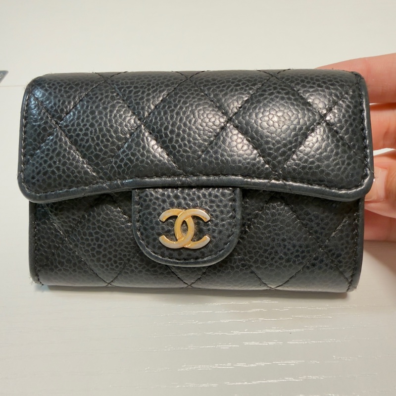 CHANEL 魚子醬皮革 銀色logo 單層卡包-5