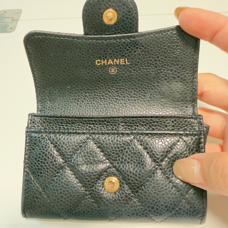 CHANEL 魚子醬皮革 銀色logo 單層卡包-10