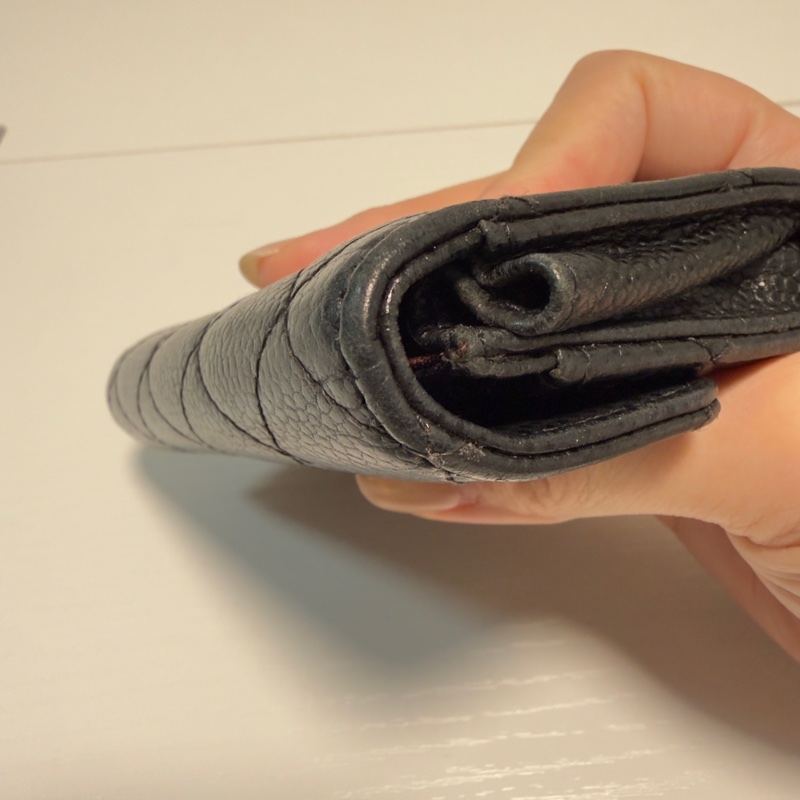 CHANEL 魚子醬皮革 銀色logo 單層卡包-15