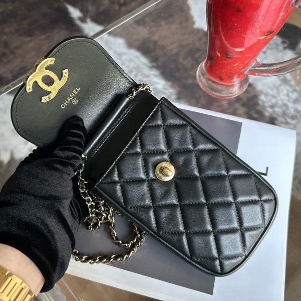 Chanel香奈兒黑金雙C logo菱格紋手機鏈條包-6